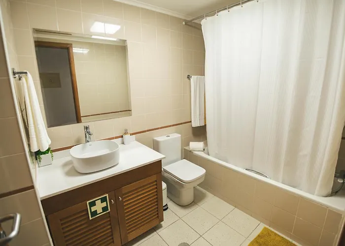 Azores Golden 아파트